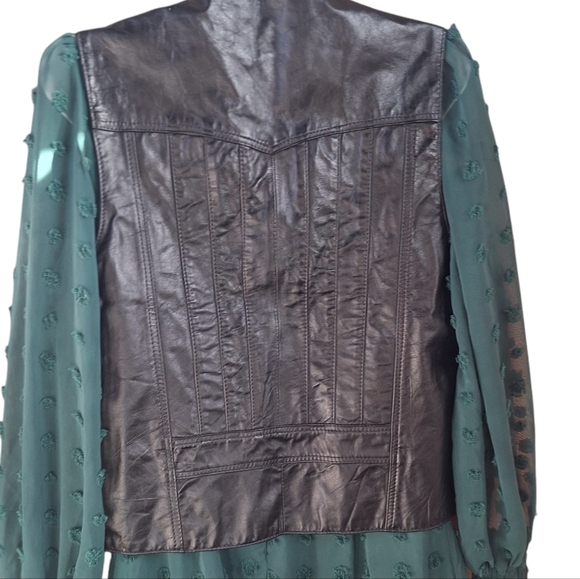 Womens Genuine Leather Black Vest 4 Buttons & Pockets Made In Mexico - Picture 4 of 9